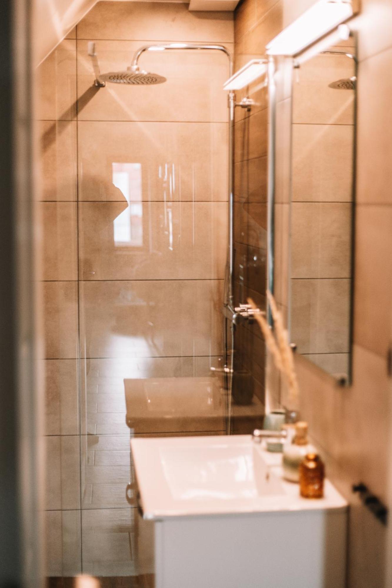 Poddasze Dla Znajomych - Apartament Z Goraca Balia Nad Jeziorem Czorsztynskim - Okolica Czorsztyn, Szczawnica, Velo Czorsztyn, Kroscienko, Zakopane, Gorce, Pieniny, Tatry Kluszkowce Kültér fotó